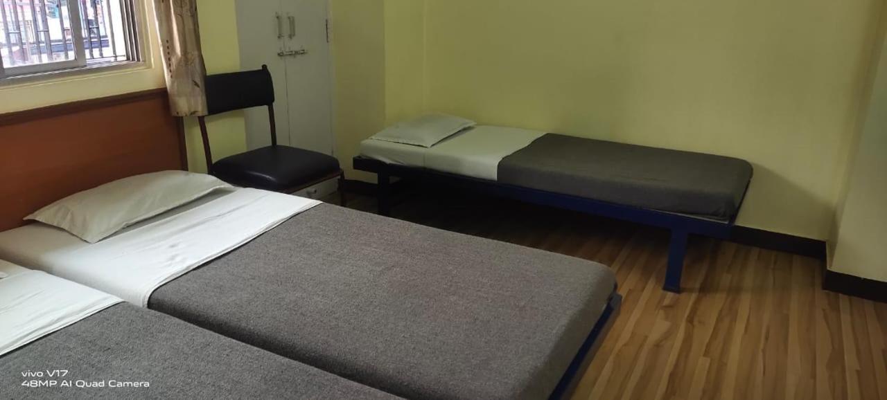 Hotel Parth Residency Колхапур Екстериор снимка