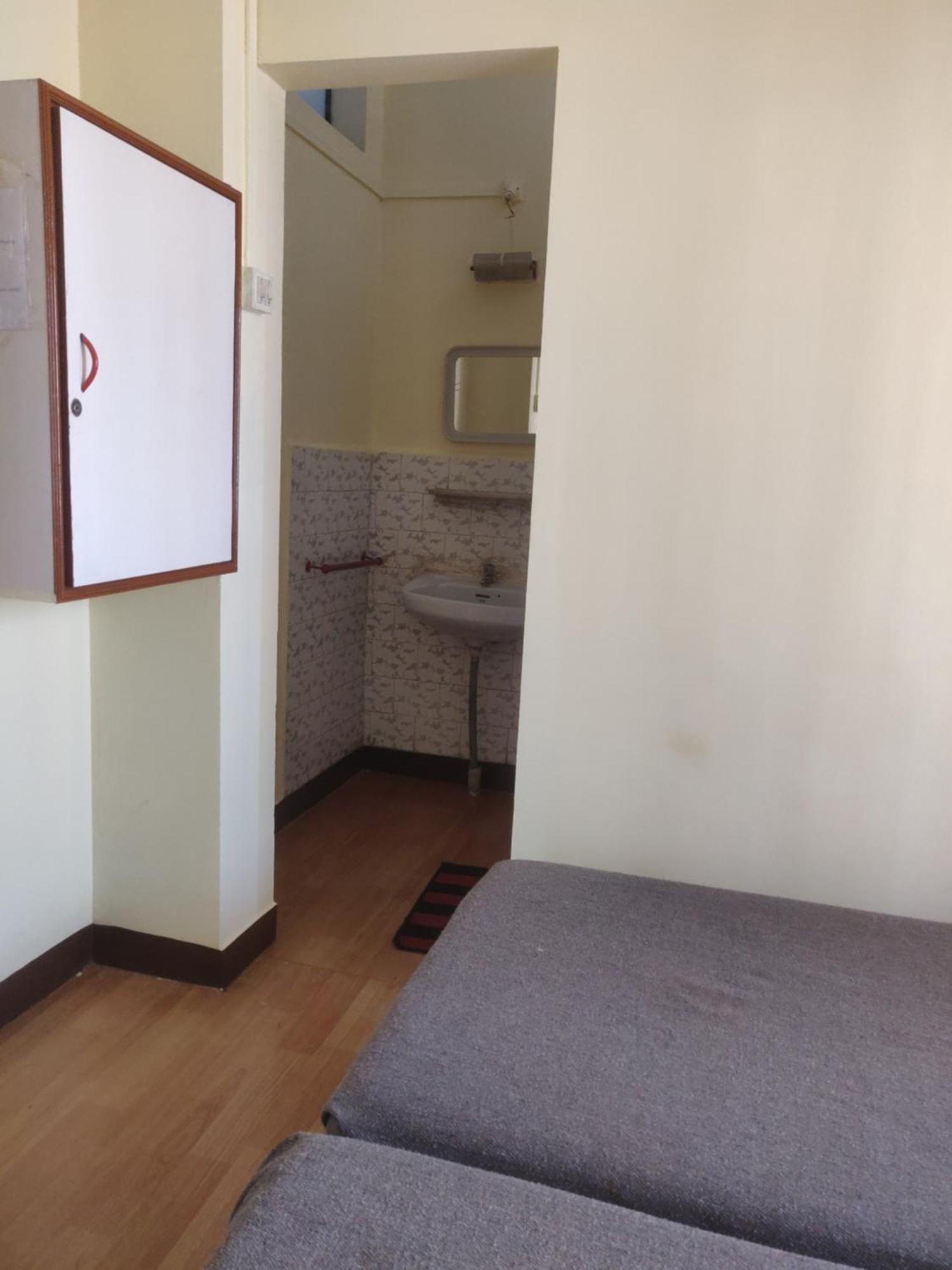 Hotel Parth Residency Колхапур Екстериор снимка