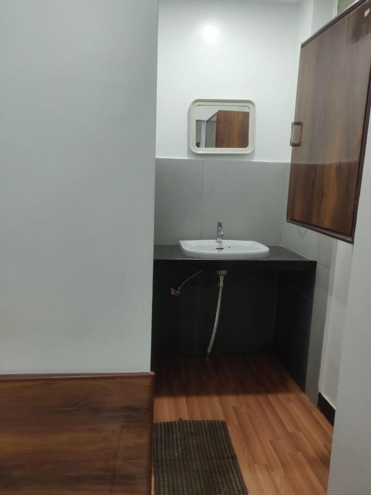 Hotel Parth Residency Колхапур Екстериор снимка